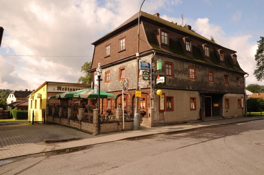 Restaurace A Penzion U Vladaru Mikulášovice 외부 사진